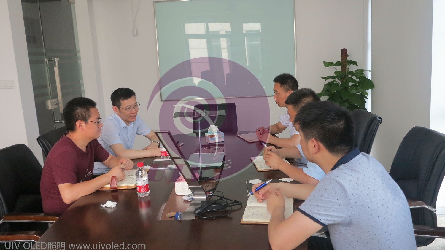 UIV OLED照明 UIV OLED照明